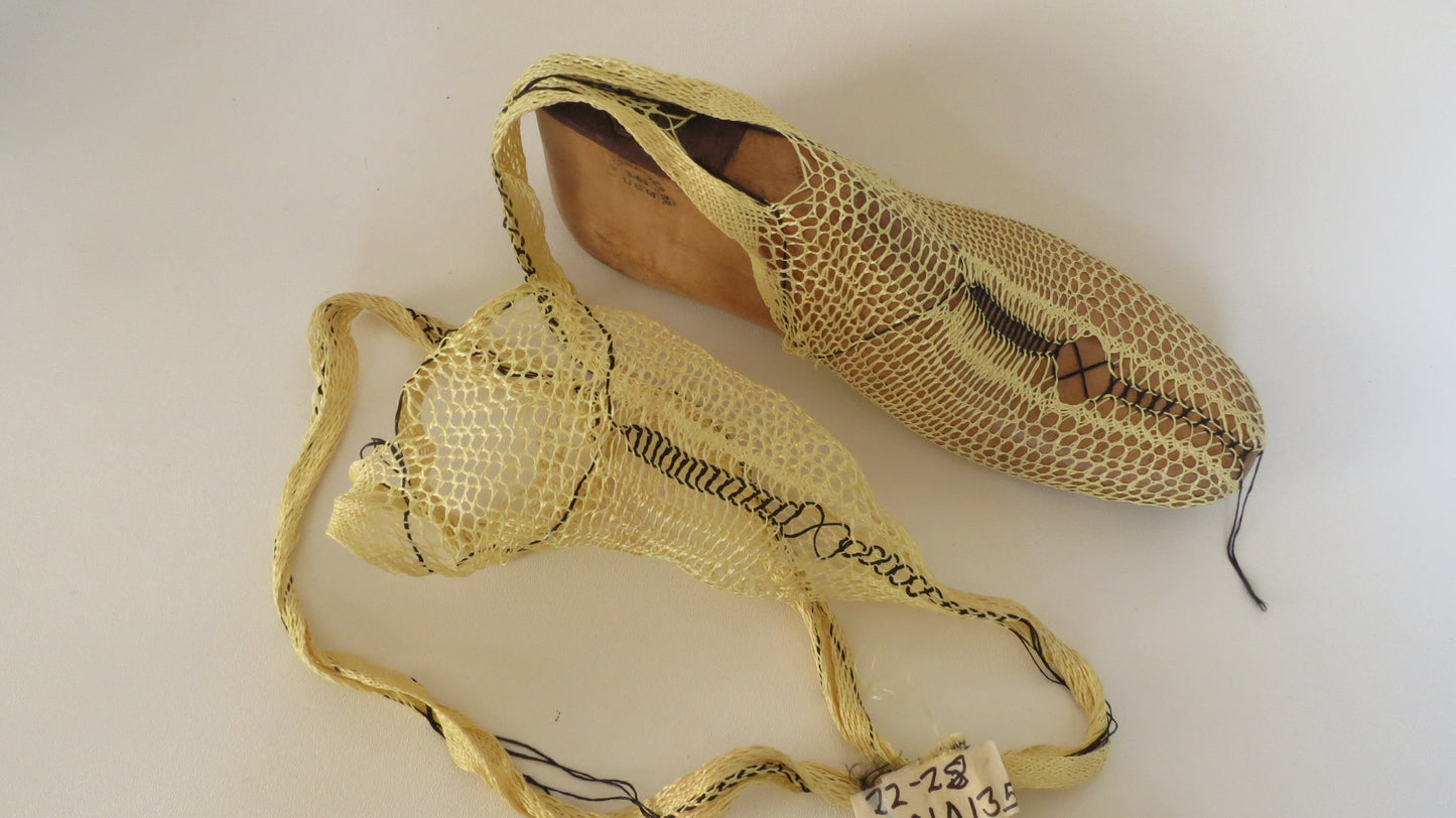 Footwear Patterning Kevlar Integrated Laces Structure