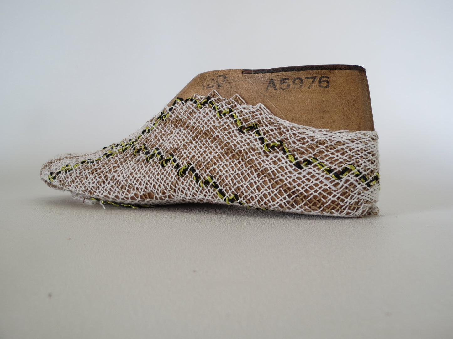 Footwear Mesh Aperture Pattern