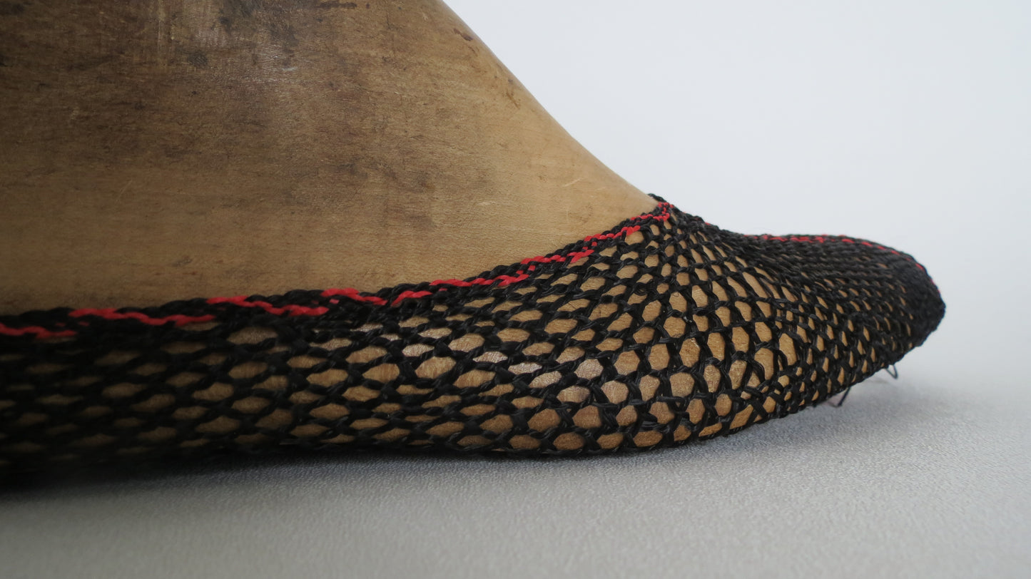 Footwear Mesh Color Patterning
